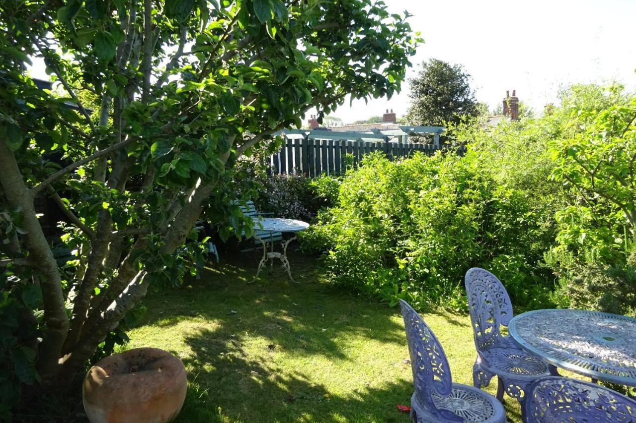 Wheelwrights Bed & Breakfast Abbotsbury Exterior photo